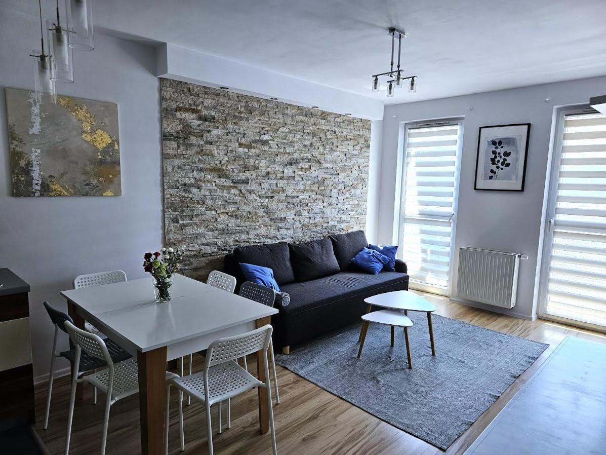 Mieszkanie 6-Osobowe Krakow Przy Plywajacych Basenach Zakrzowek Kültér fotó